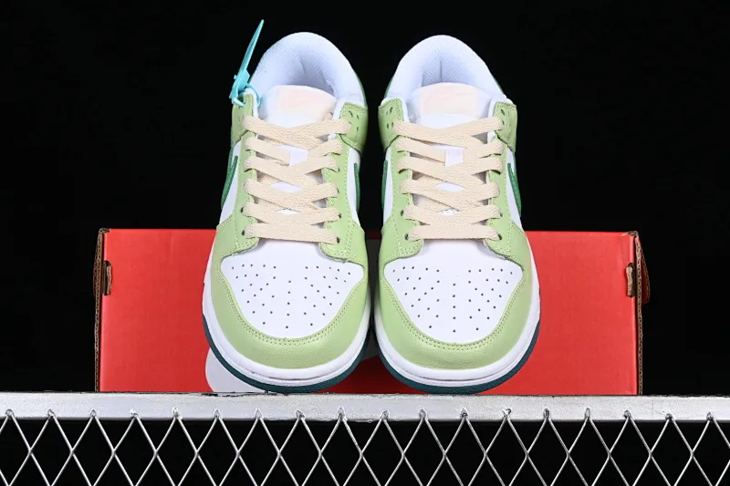 All categories Nk SB Dunk series Nk SB Dunk Low low-top sneakers Nk SB Dunk Low white green SB low-top sports and leisure sneakers FD9911-101
